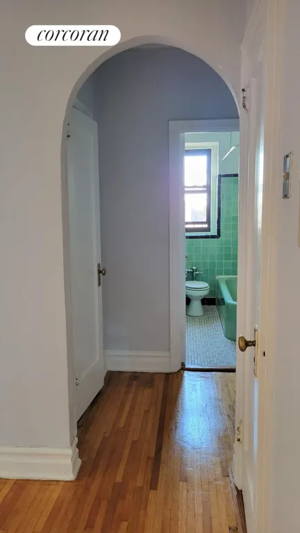 New York City Real Estate | View 150 95th Street, 6EF | Bathroom | View 8