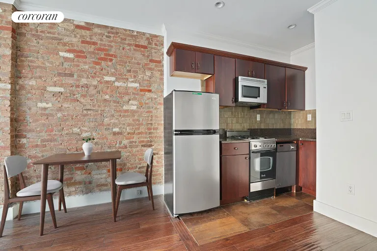 New York City Real Estate | View 82 Horatio Street, 2A | room 2 | View 3