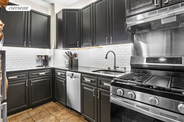 New York City Real Estate | View 200 West 108th Street, 9C | Kitchen | View 3
