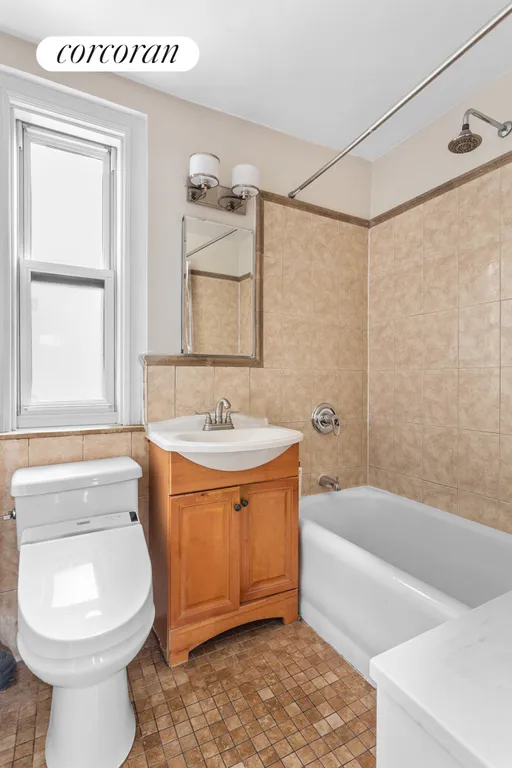 New York City Real Estate | View 200 West 108th Street, 9C | Primary Bathroom | View 7