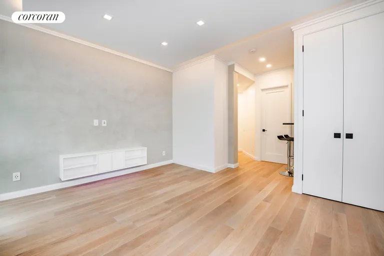 New York City Real Estate | View 516 East 78th Street, 3I | room 1 | View 2