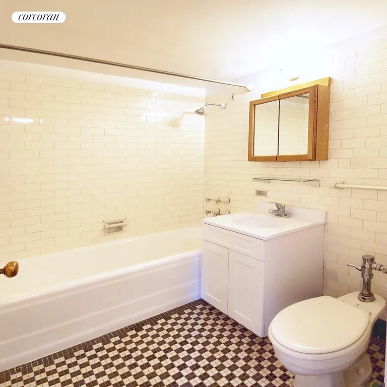 New York City Real Estate | View 200 West 16th Street, 8F | Full Bathroom | View 3