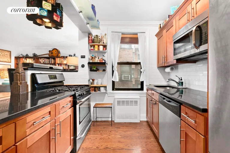 New York City Real Estate | View 245 Bennett Avenue, 5B | Kitchen | View 3
