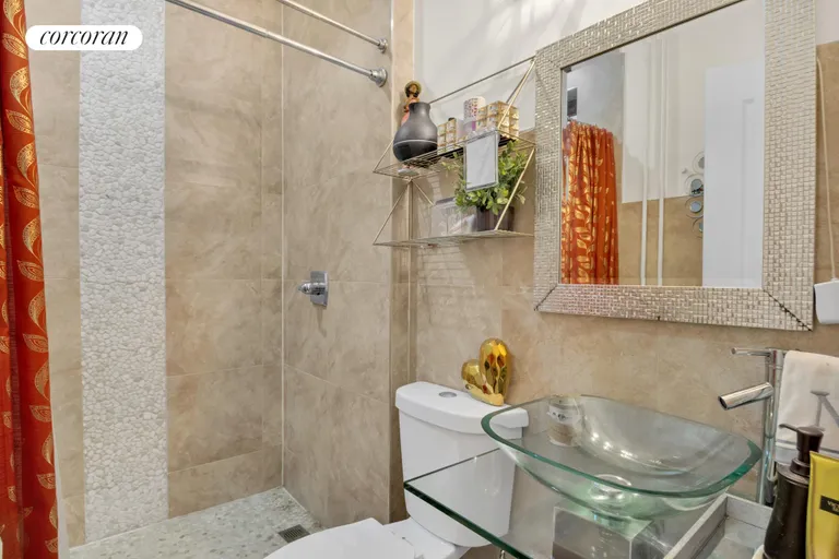 New York City Real Estate | View 163 Chestnut Street | Parlor Level Primary Bathroom | View 10