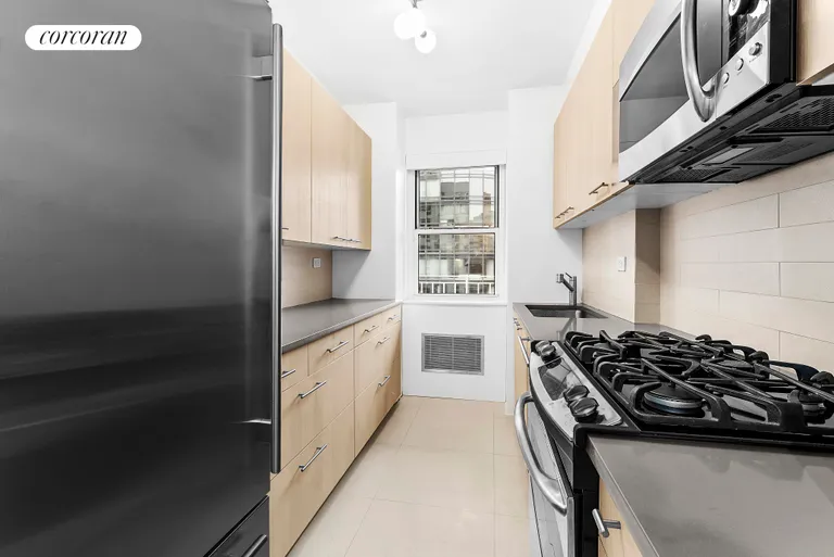 New York City Real Estate | View 301 East 66th Street, 4A | Other Listing Photo | View 8