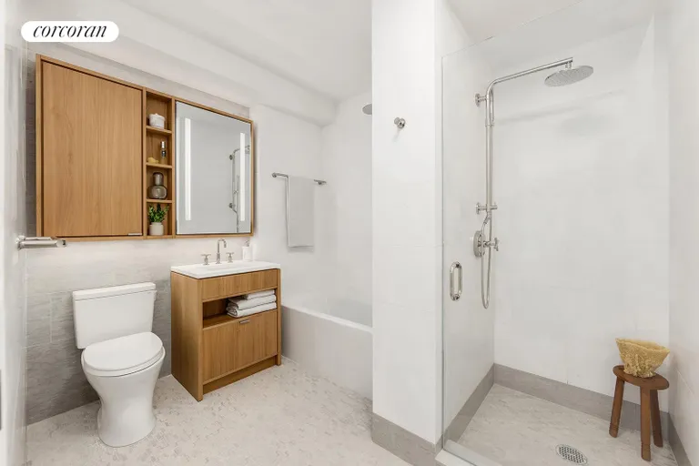 New York City Real Estate | View 20 River Terrace, 11M | Primary Bathroom | View 7