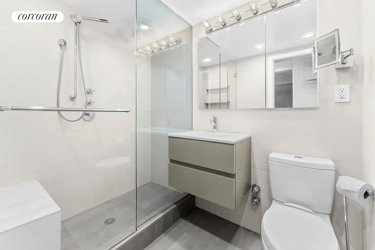 New York City Real Estate | View 301 East 66th Street, 11J | Full Bathroom | View 6