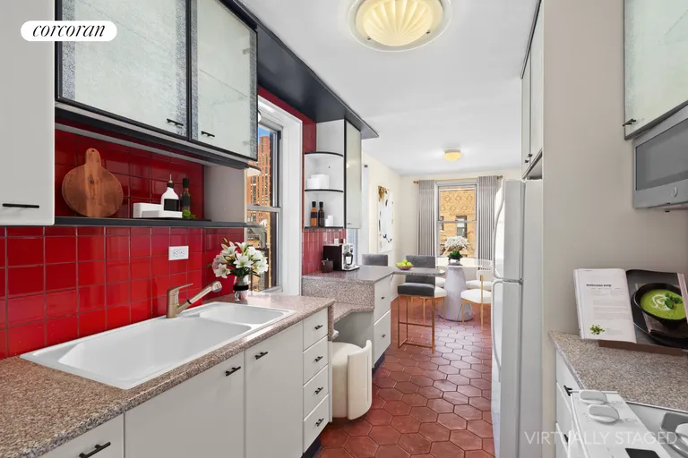 New York City Real Estate | View 302 East 88th Street, 7F | Kitchen | View 7