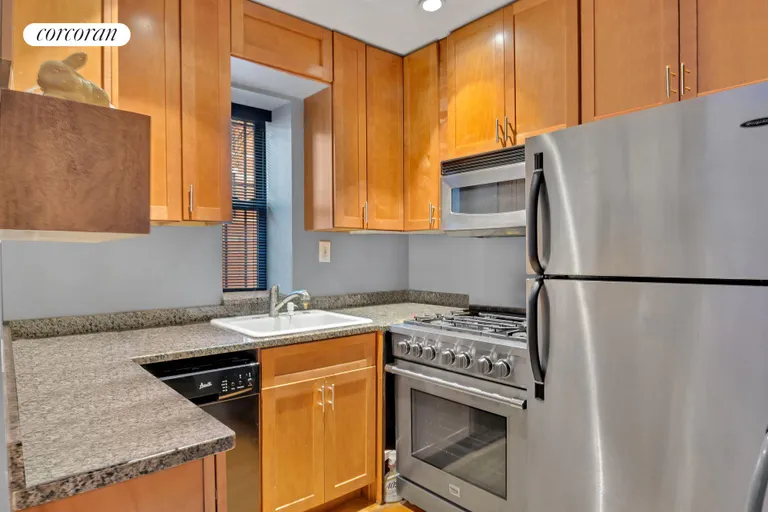 New York City Real Estate | View 448 East 87th Street, 1A | Kitchen | View 5