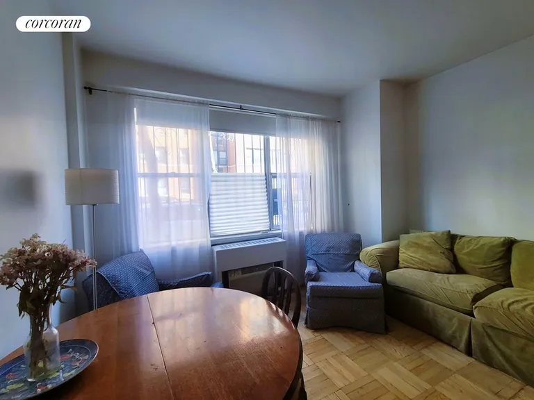 New York City Real Estate | View 12 Beekman Place, 1A | room 32 | View 33