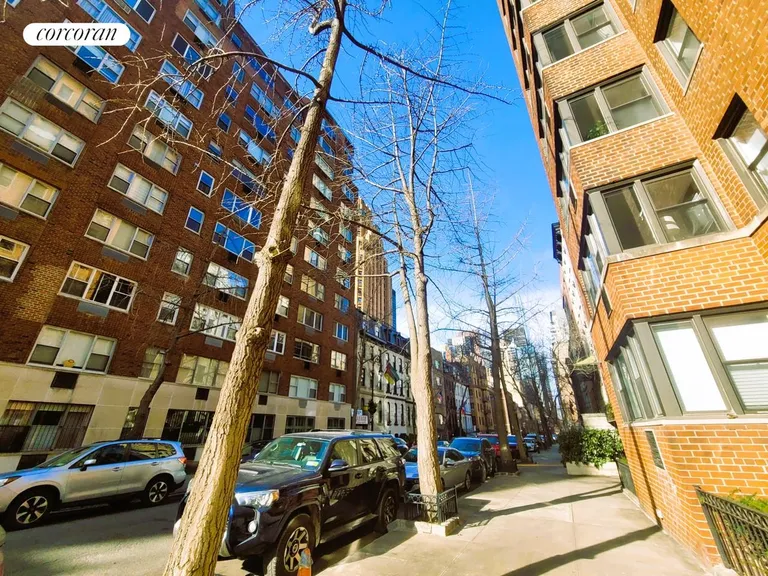 New York City Real Estate | View 12 Beekman Place, 1A | room 77 | View 78