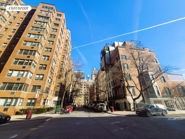 New York City Real Estate | View 12 Beekman Place, 1A | room 81 | View 82