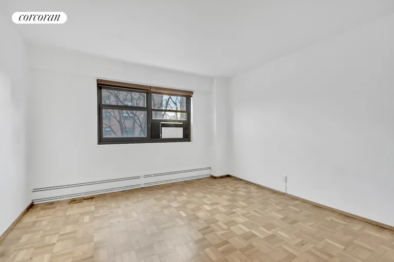 New York City Real Estate | View 33-34 Crescent Street, 6D | room 7 | View 8