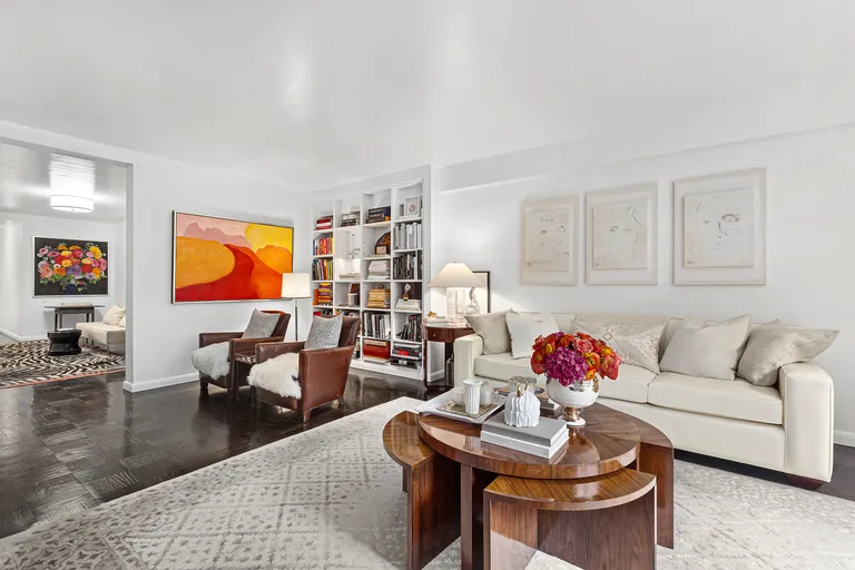 New York City Real Estate | View 150 East 69th Street, 3M | room 1 | View 2