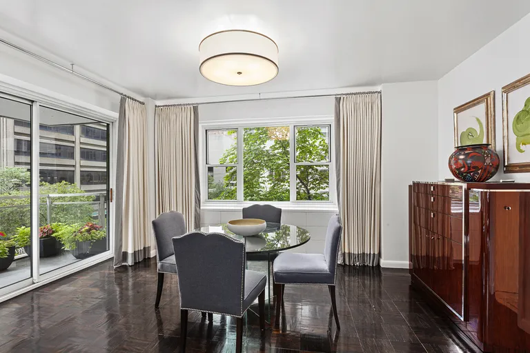 New York City Real Estate | View 150 East 69th Street, 3M | room 3 | View 4