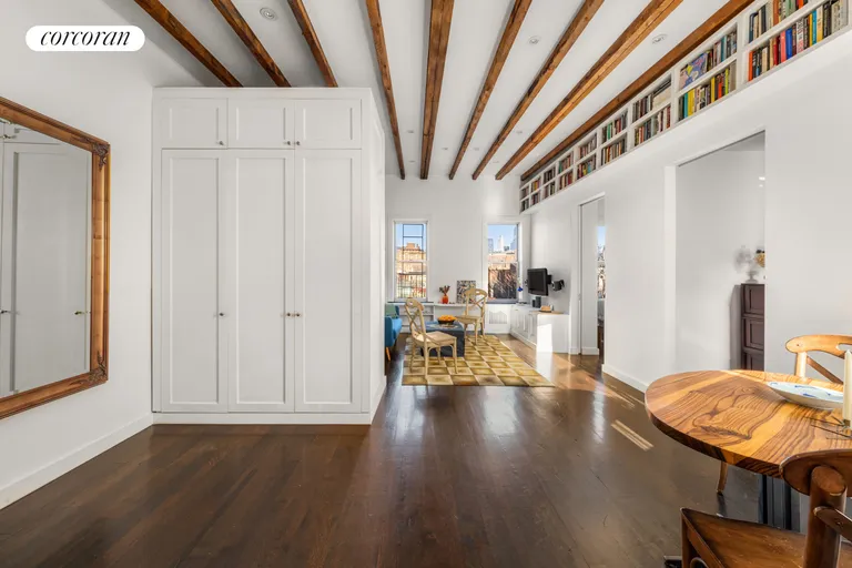 New York City Real Estate | View 211 West 10th Street, 6B | Entry Foyer | View 2
