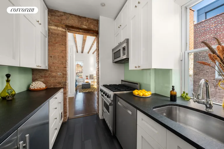 New York City Real Estate | View 211 West 10th Street, 6B | Kitchen | View 5