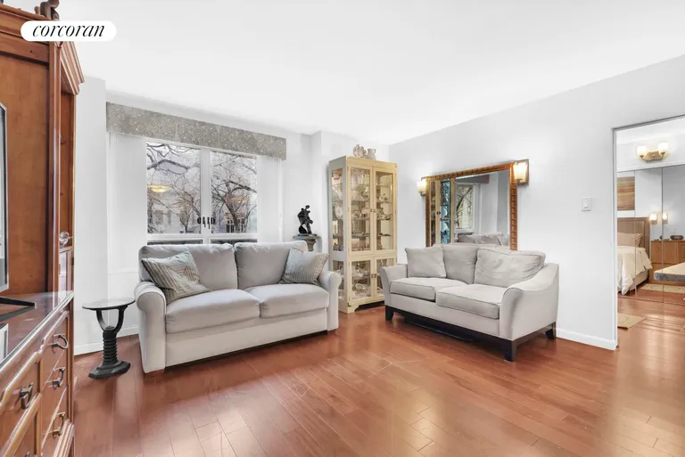 New York City Real Estate | View 170 West End Avenue, 2T | Living Room | View 4