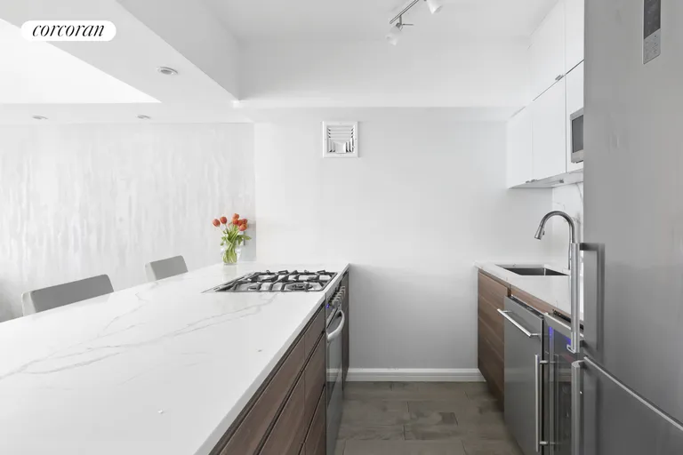 New York City Real Estate | View 280 Rector Place, 6P | room 1 | View 2