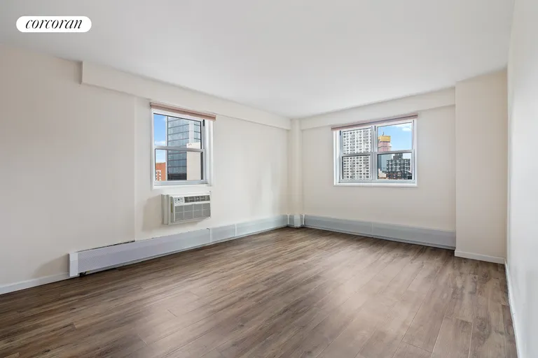 New York City Real Estate | View 175 Willoughby Street, 14F | room 2 | View 3