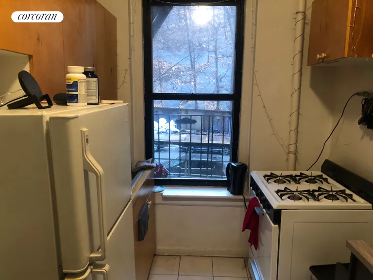 New York City Real Estate | View 225 Bennett Avenue, 2J | Kitchen | View 4
