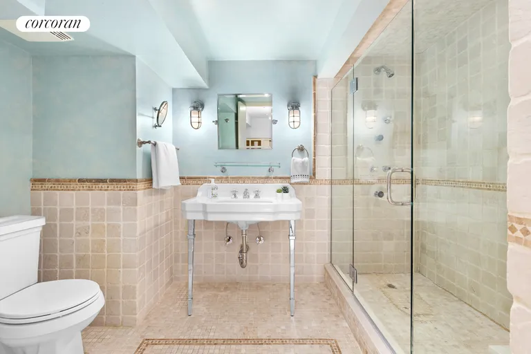 New York City Real Estate | View 121 West 20th Street, 4F | Full Bathroom | View 11
