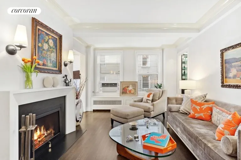 New York City Real Estate | View 12 East 97th Street, 8J | 2 Beds, 1 Bath | View 1