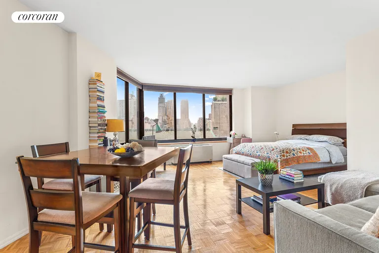 New York City Real Estate | View 155 West 70th Street, 15G | room 4 | View 5