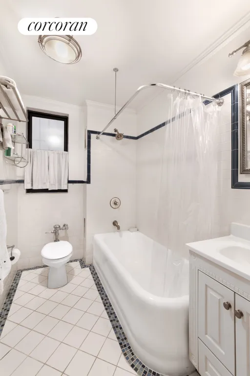 New York City Real Estate | View 130 East 94th Street, 1B | Full Bathroom | View 7