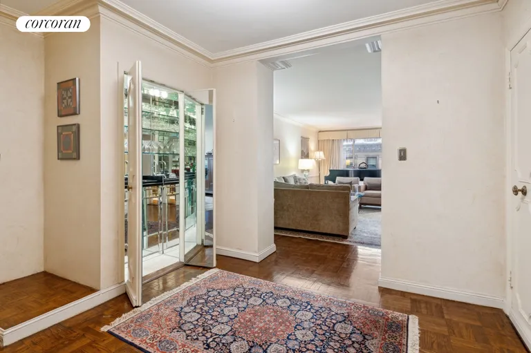New York City Real Estate | View 10 East 70th Street, 6A | room 1 | View 2