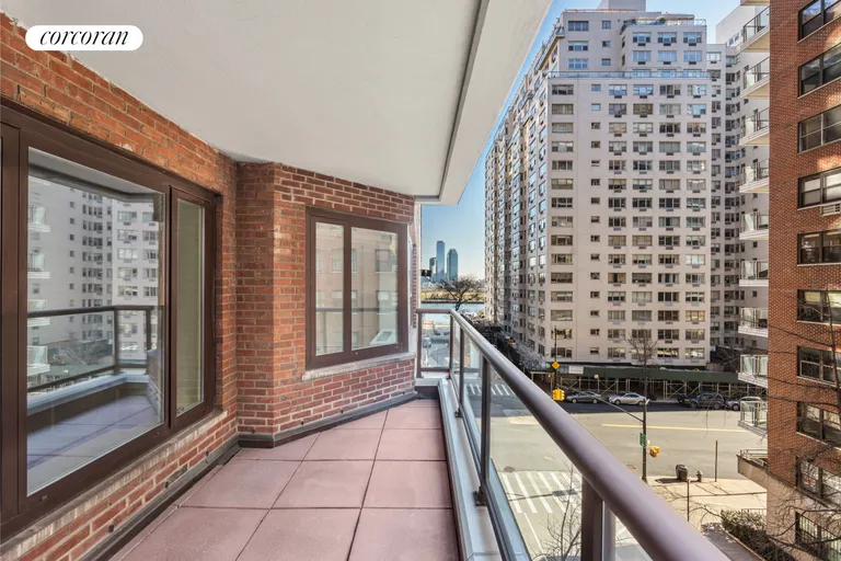 New York City Real Estate | View 36 Sutton Place South, 5D | room 6 | View 7