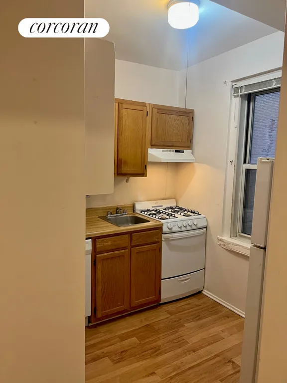New York City Real Estate | View 70 REMSEN STREET, 2D | room 5 | View 6