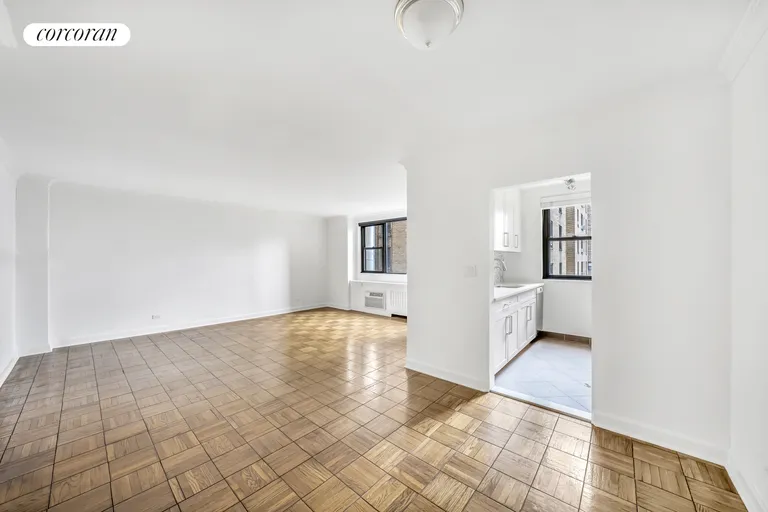 New York City Real Estate | View 315 East 72Nd Street, 7G | room 2 | View 3