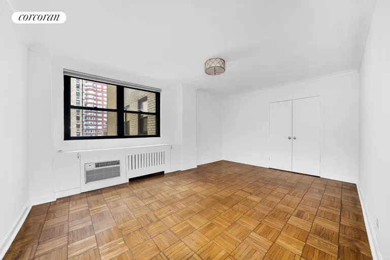 New York City Real Estate | View 315 East 72Nd Street, 7G | room 6 | View 7