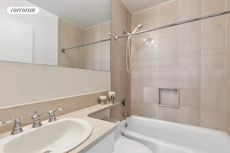 New York City Real Estate | View 455 EAST 86TH STREET, 18E | Full Bathroom | View 6