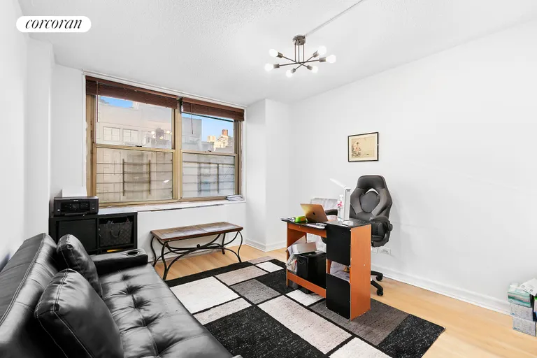 New York City Real Estate | View 301 East 79th Street, 4D | Bedroom | View 2