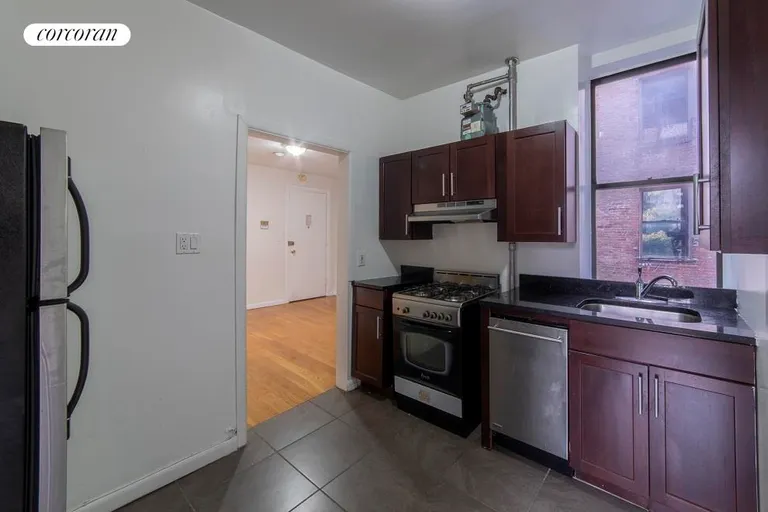 New York City Real Estate | View 180-182 Borinquen Place, 30 | room 3 | View 4