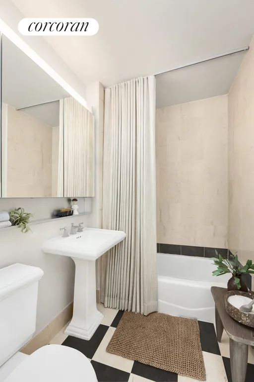 New York City Real Estate | View 20 River Terrace, 17A | Primary Bathroom | View 4