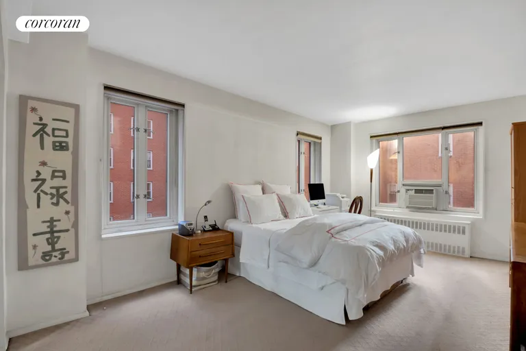 New York City Real Estate | View 1 Gracie Terrace, 5H | Bedroom | View 8
