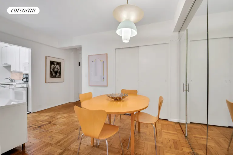 New York City Real Estate | View 1 Gracie Terrace, 5H | Dining Bay/ Foyer | View 7