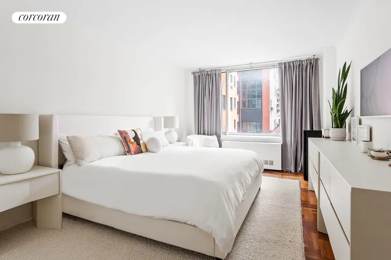 New York City Real Estate | View 2373 Broadway, 631 | room 4 | View 5