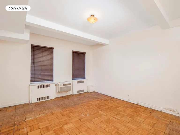 New York City Real Estate | View 333 West 57th Street, 1B | room 2 | View 3