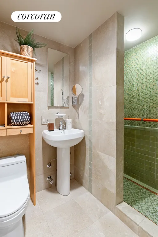 New York City Real Estate | View 36 Sutton Place South, 3C | Primary Bathroom | View 8