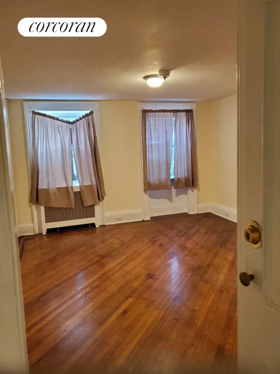 New York City Real Estate | View 366 Clermont Avenue | Bedroom | View 11