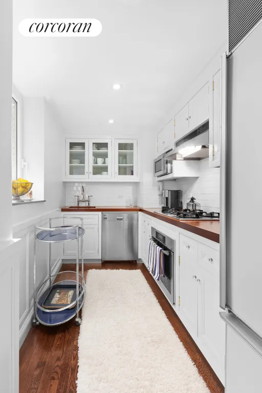 New York City Real Estate | View 71 East 77th Street, 4A | Kitchen | View 4