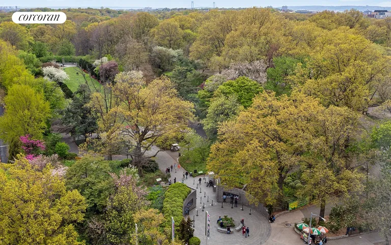 New York City Real Estate | View 115 Eastern Parkway, 5F | room 16 | View 17