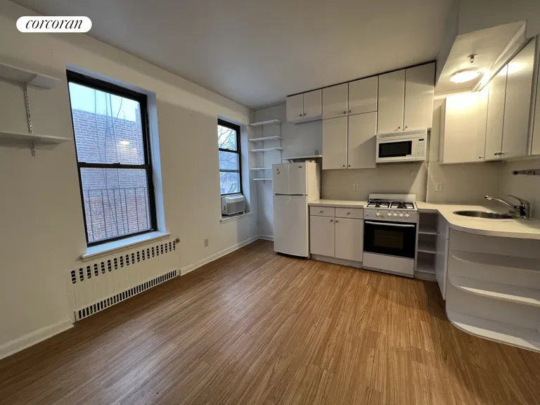 New York City Real Estate | View 448 East 87th Street, 4A | 1 Bed, 1 Bath | View 1