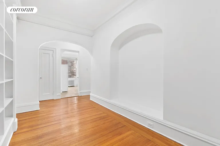 New York City Real Estate | View 780 West End Avenue, 3E | Entry Gallery | View 6