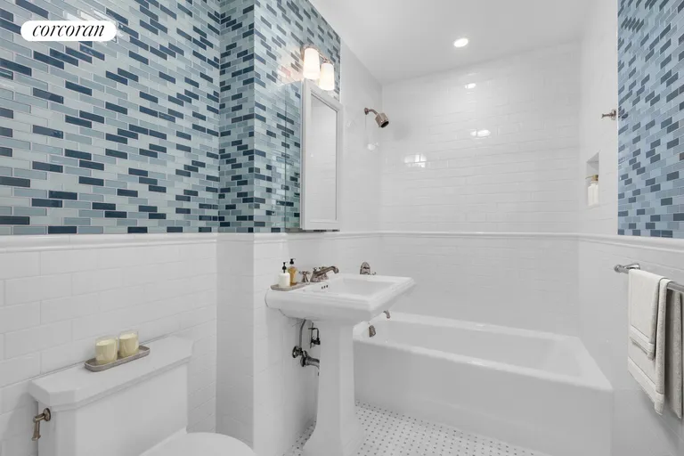 New York City Real Estate | View 215 West 88th Street, 12E | Spectacular Full  2nd Bathroom | View 13