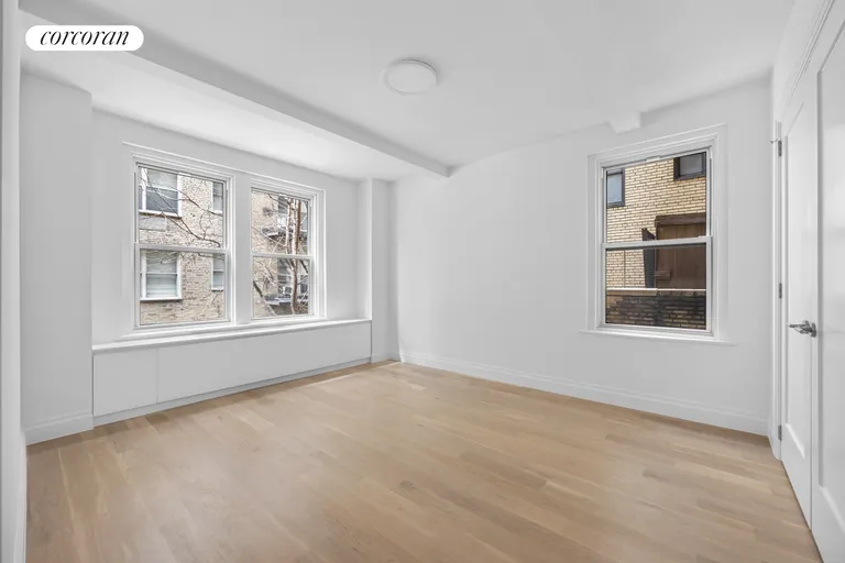 New York City Real Estate | View 60 Gramercy Park North, 2D | room 2 | View 3